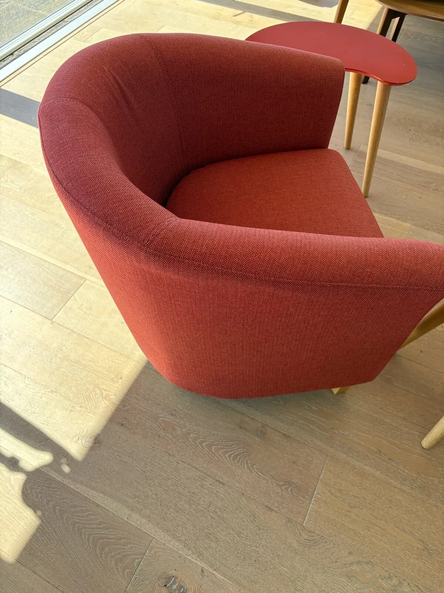 Tub Chair & 2 Modern Side Tables - Image 3