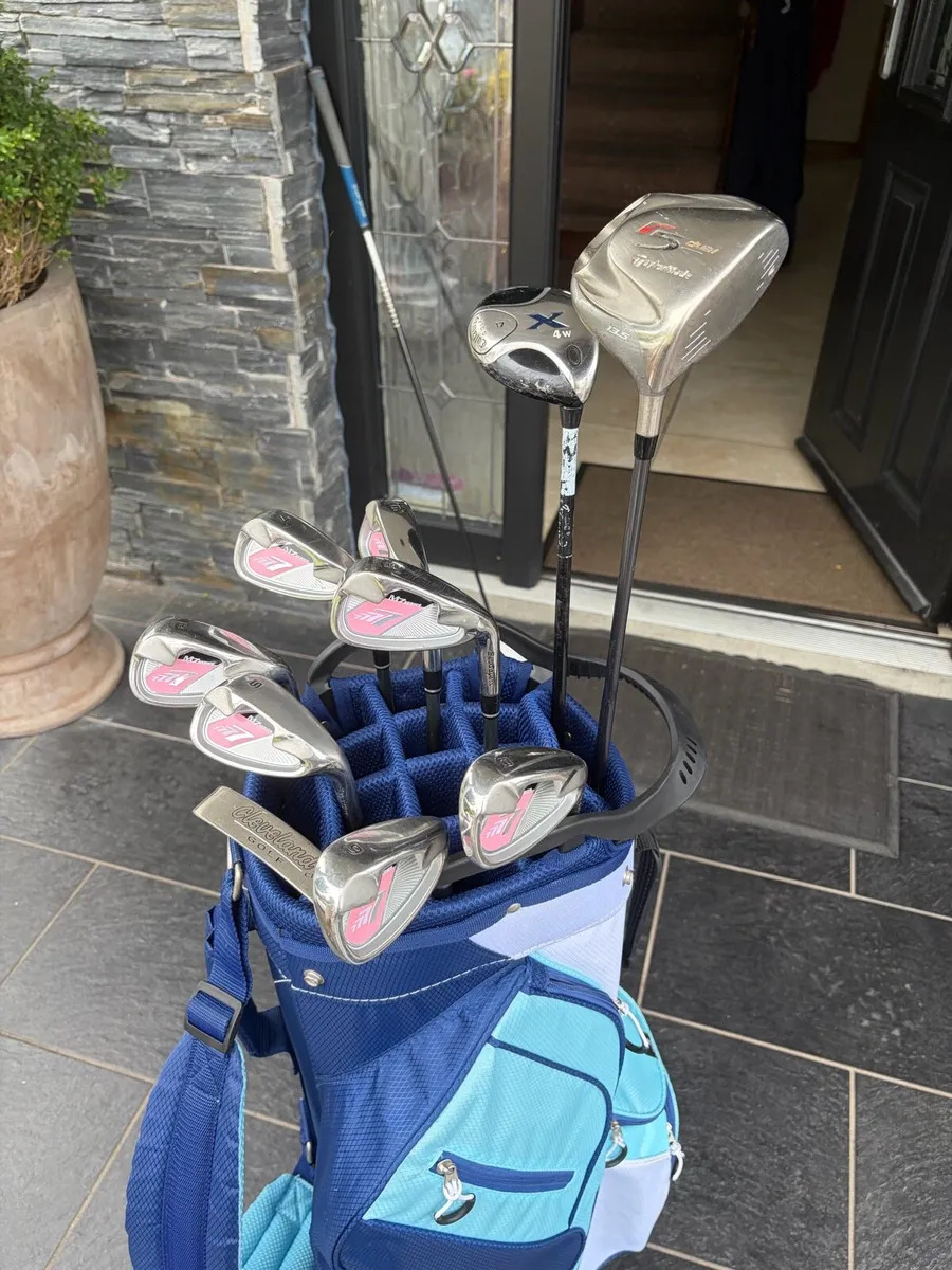 Ladies golf club set - Image 1
