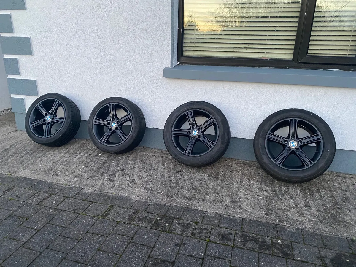 Wheels off bmw 520d - Image 3