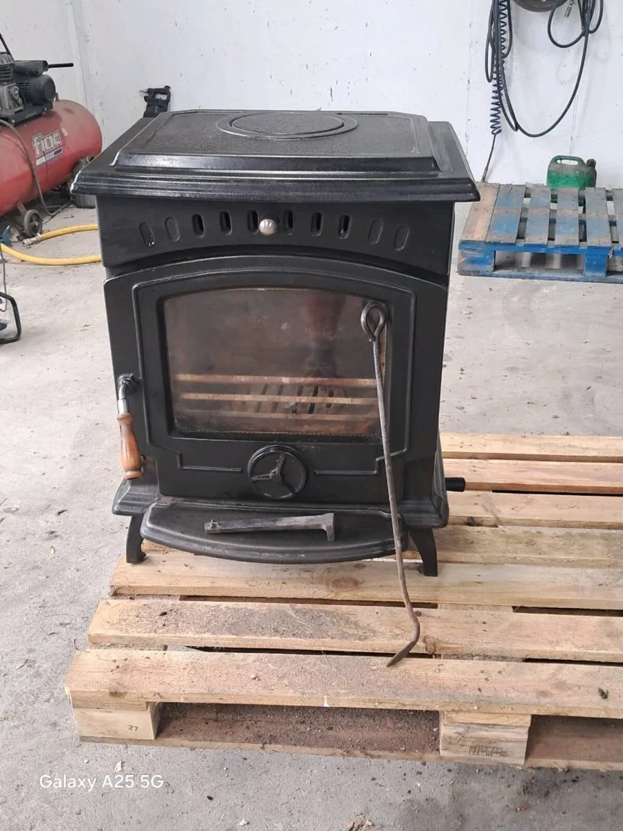 Stanley stove - Image 2