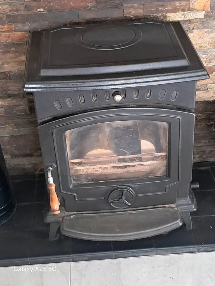 Stanley stove - Image 1
