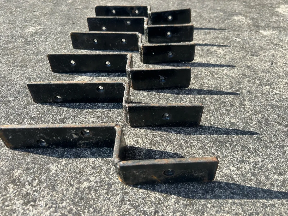 Steel angle brackets - Image 2