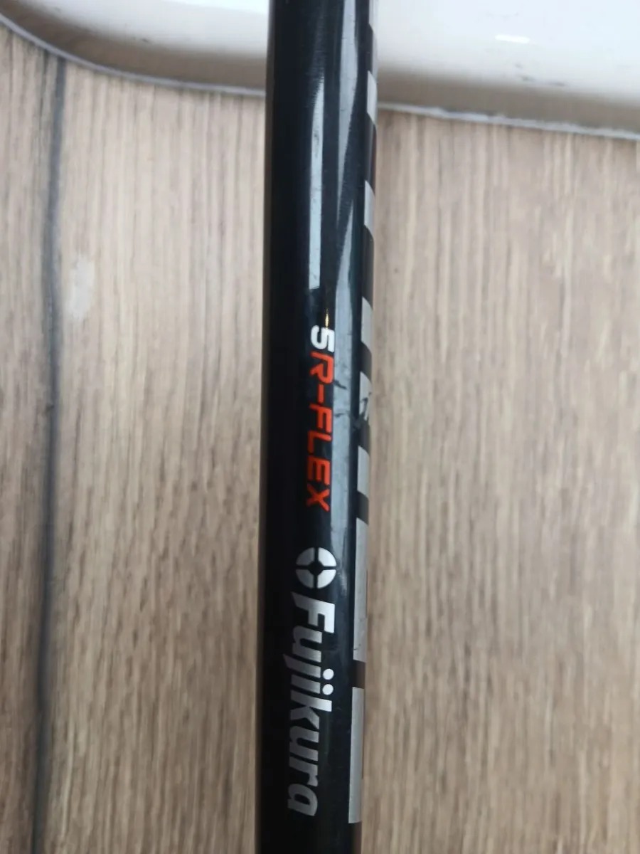 Taylormade Sim golf clubs - Image 3