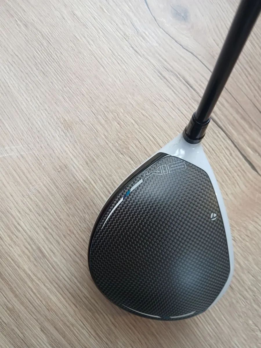 Taylormade Sim golf clubs - Image 4