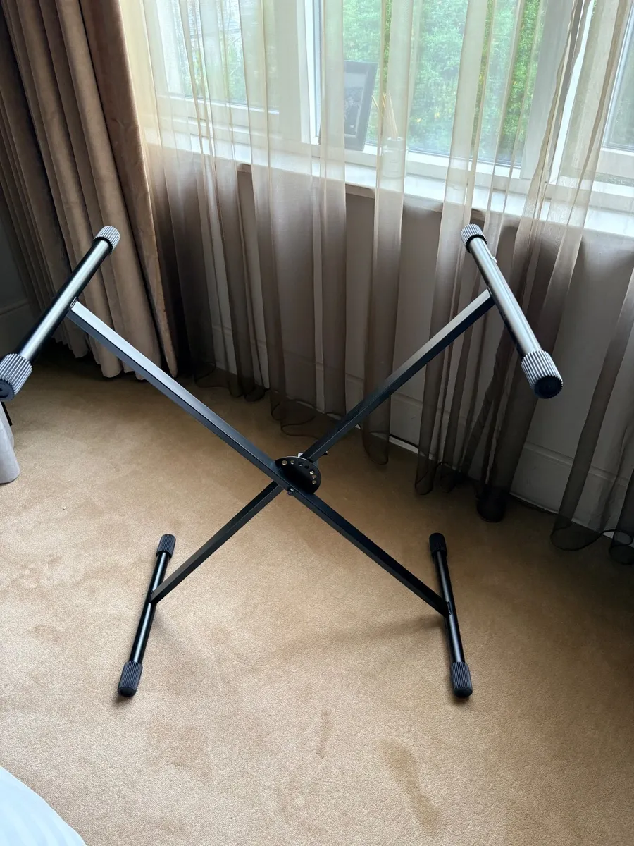 Keyboard  stand - Image 1