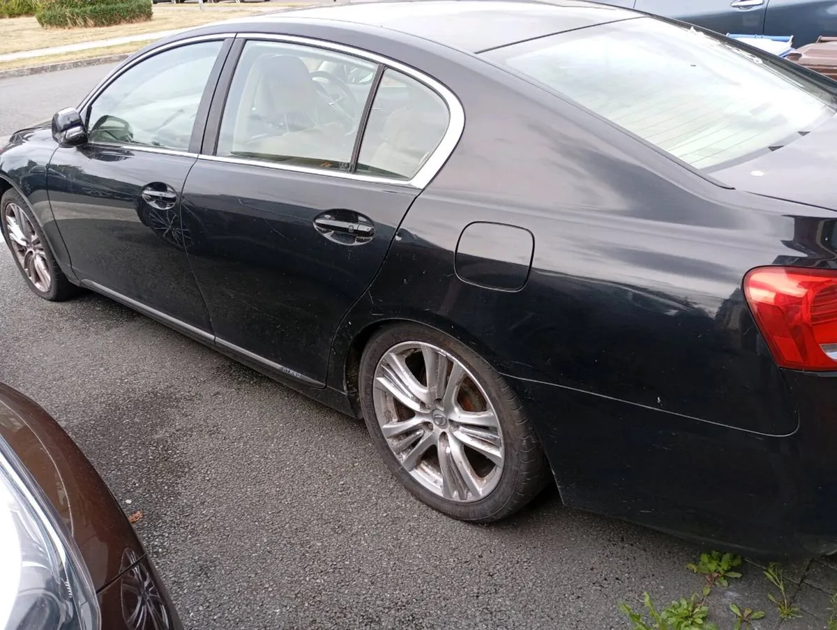 Car - Image 3