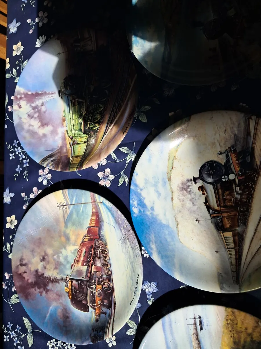 Vintage Davenport plates - Image 2