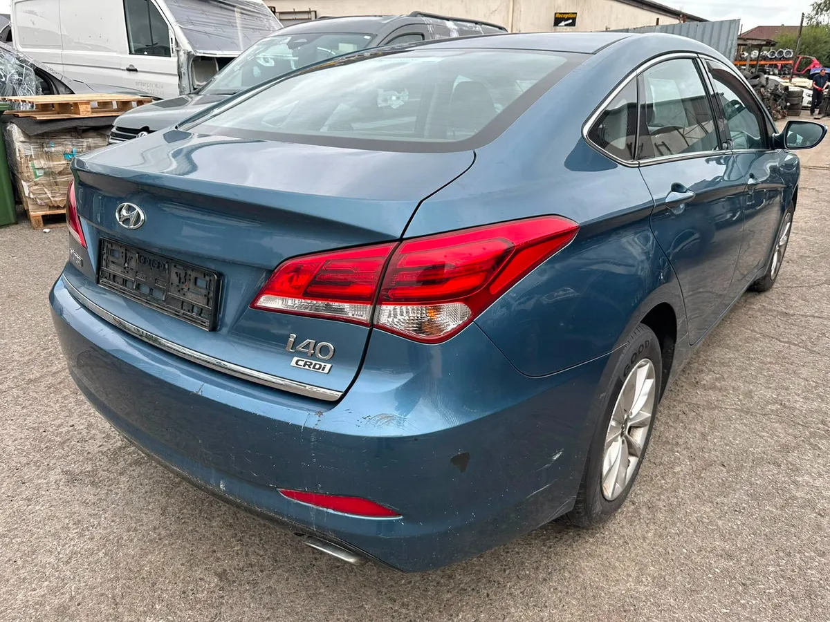 16 HYUNDAI I40  1.7 CRDI (D4FD) FOR BREAKING - Image 4