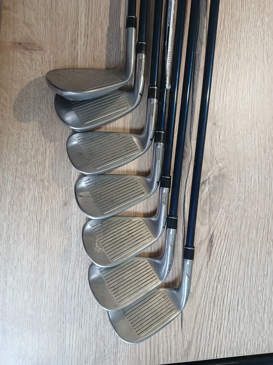 Taylormade Sim max 2 irons 5-SW - Image 3