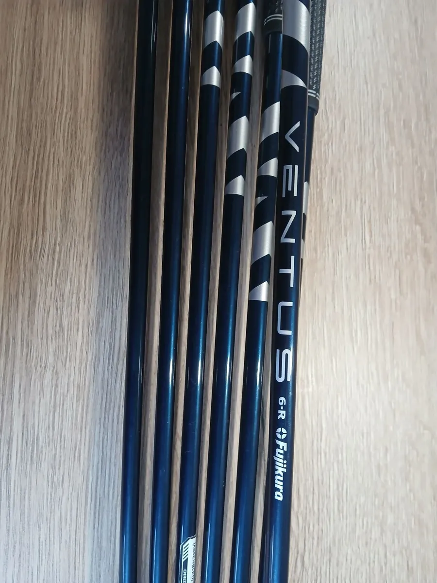 Taylormade Sim max 2 irons 5-SW - Image 4