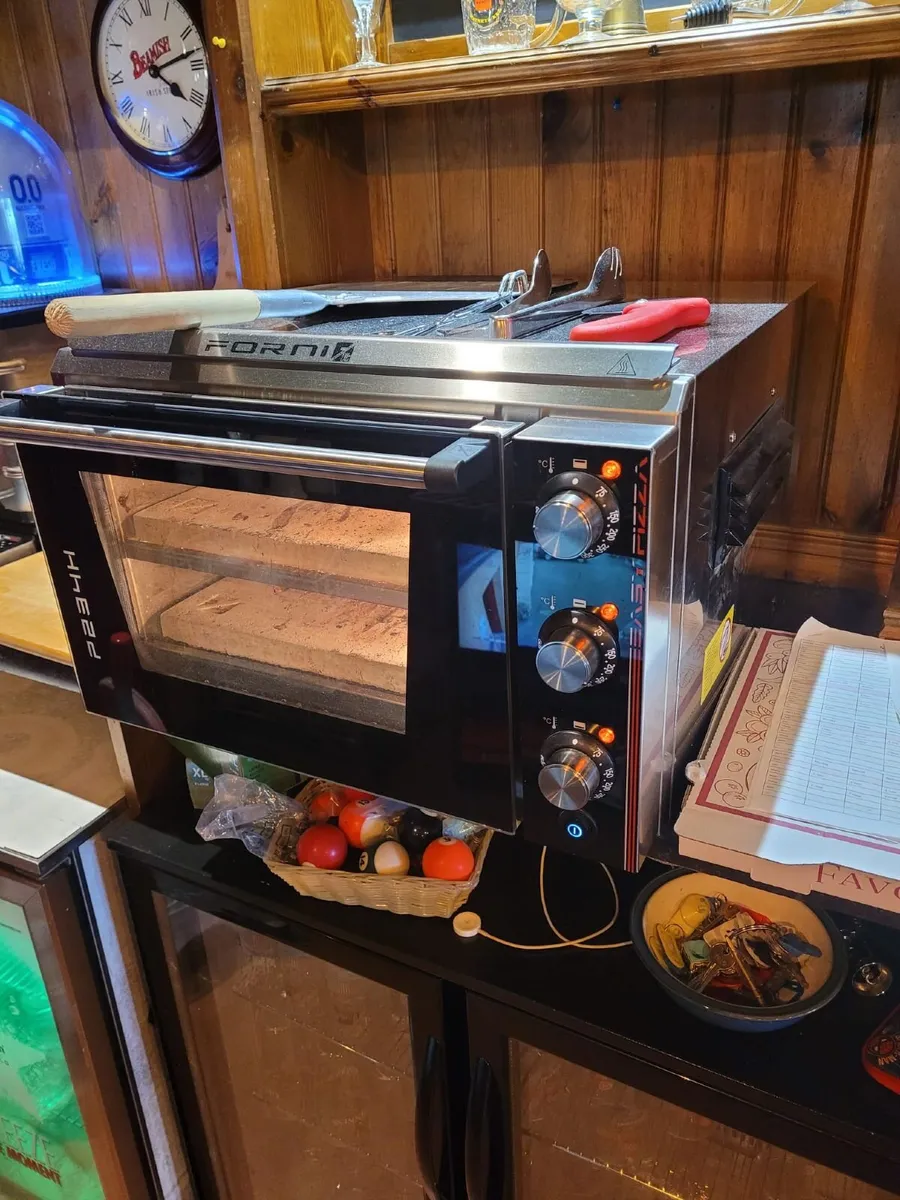 Commercial Pizza Oven - Image 1