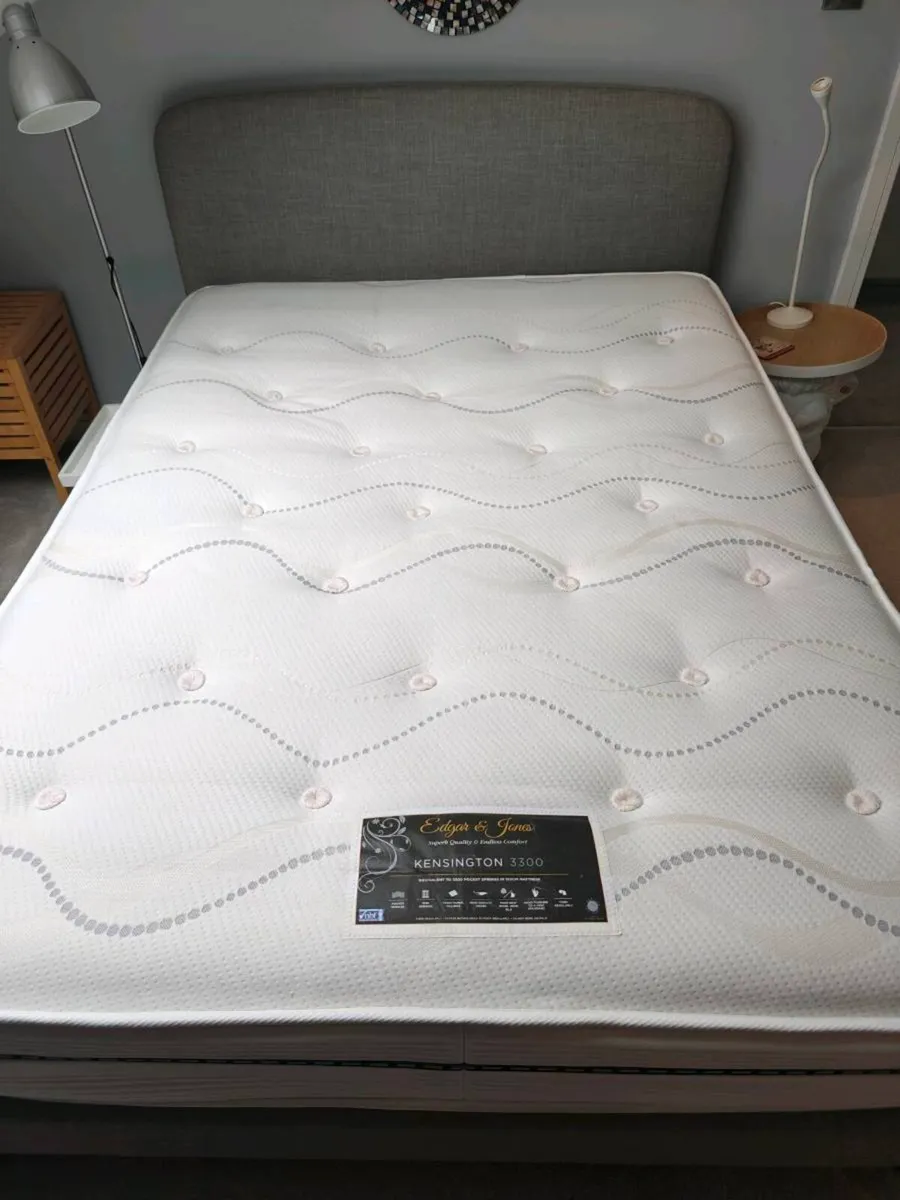 Edgar &Jones Kensington 3300 Mattress 4ft6 & Frame - Image 1