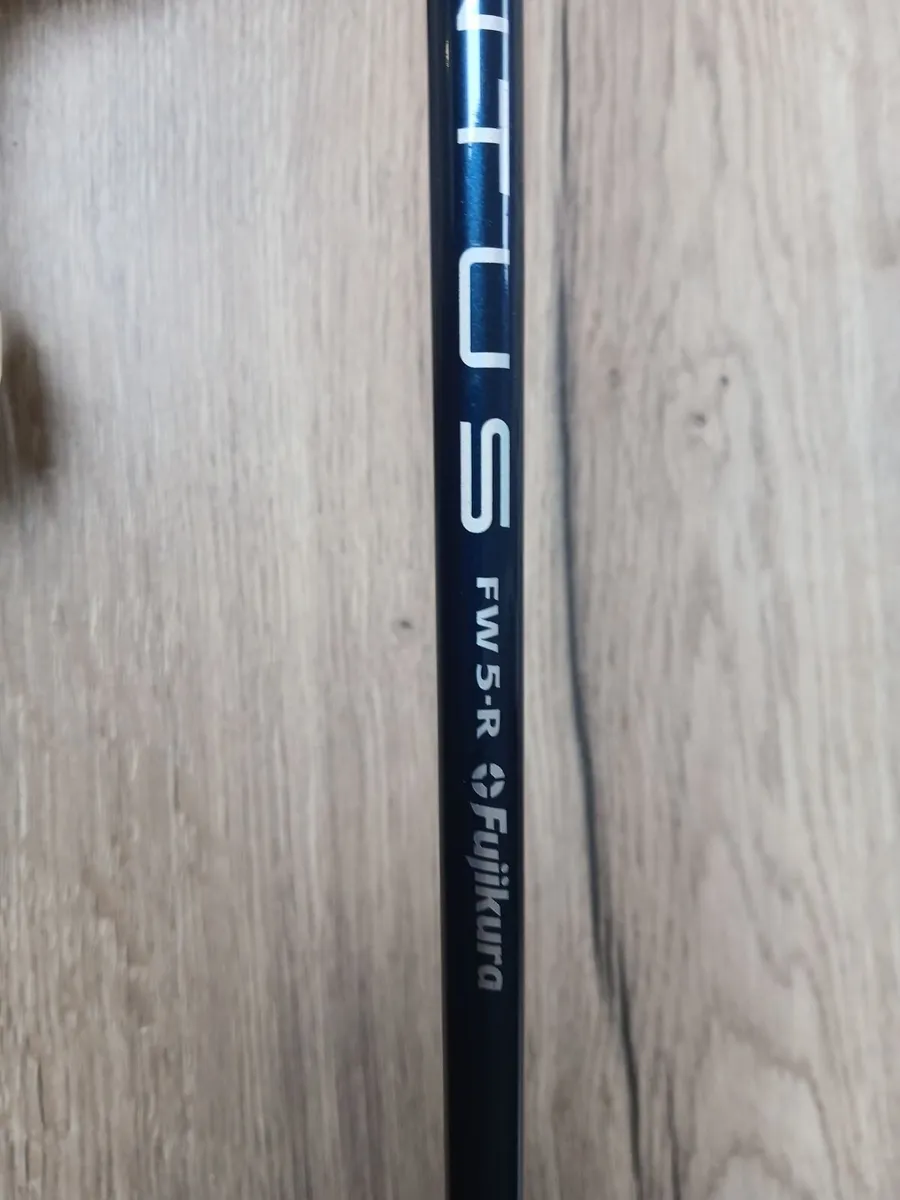 Taylormade Sim 2 max 5wood - Image 1