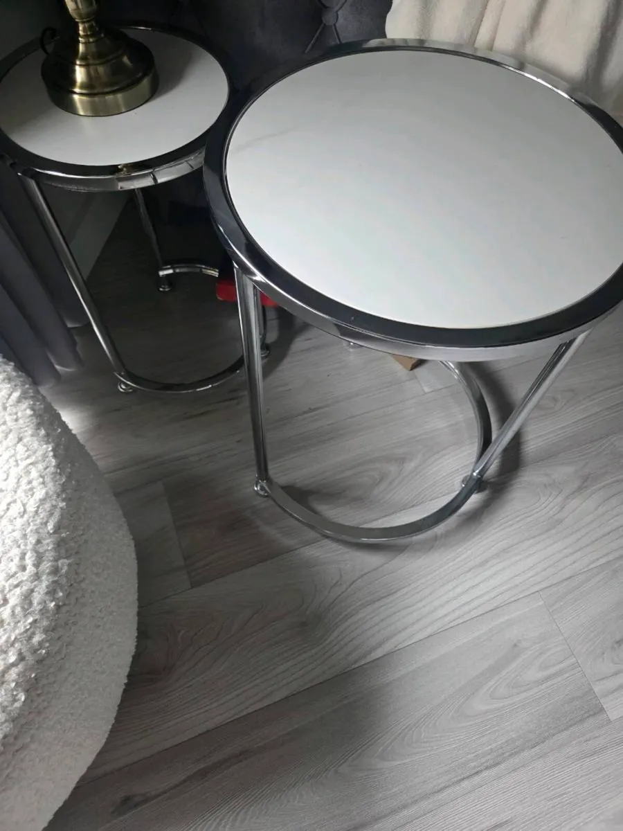 Nest of tables - Image 1