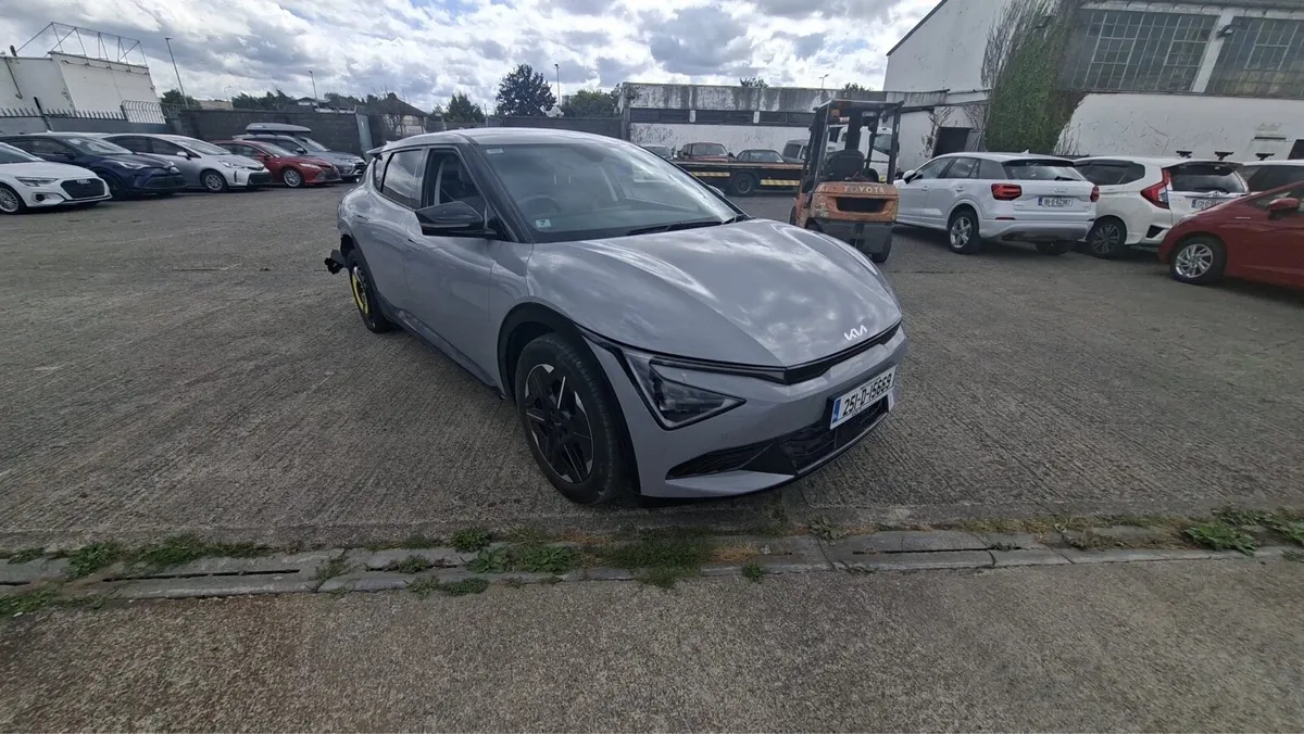 251 EV6 - Image 3