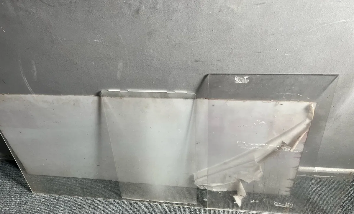 5 clear acrylic or polycarbonate plastic sheets - Image 2