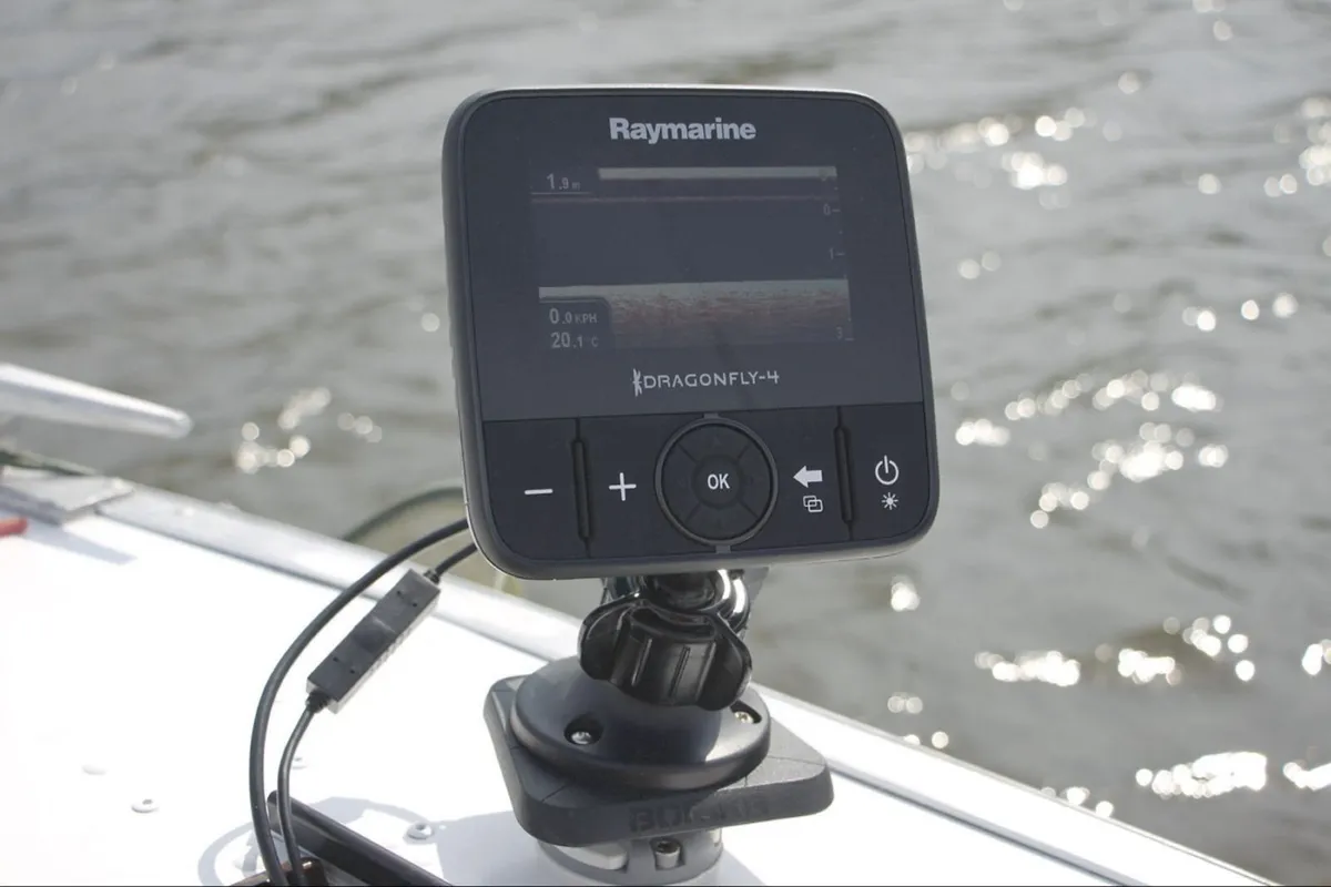 Fishfinder mount 100x100 mm up to 7'' - Image 1