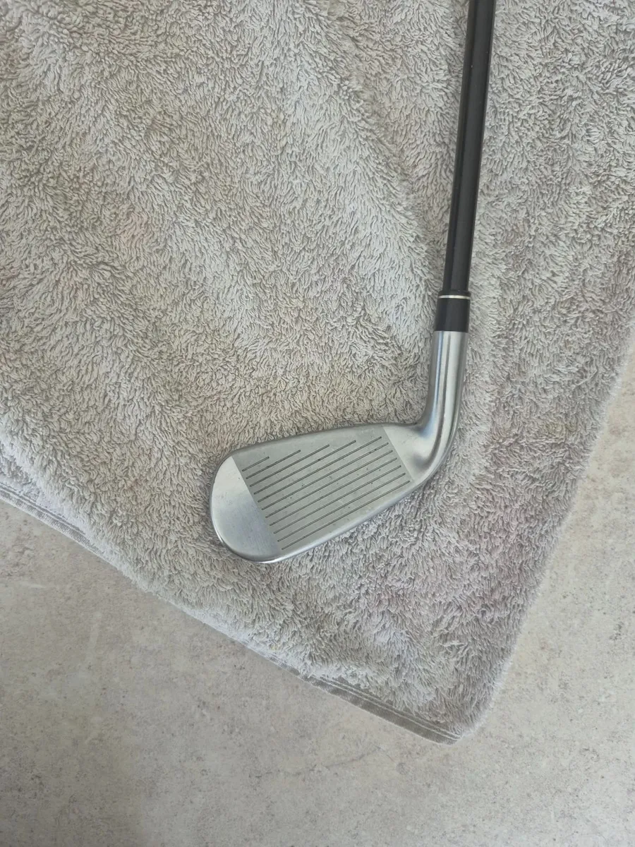 Golf equipment - Image 3