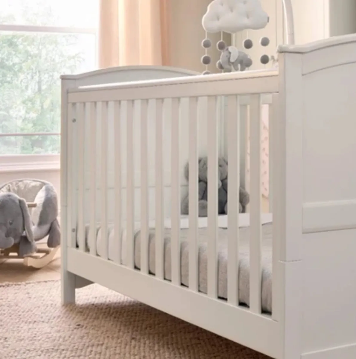 Mamas &Papas Hayworth cot bed - Image 1
