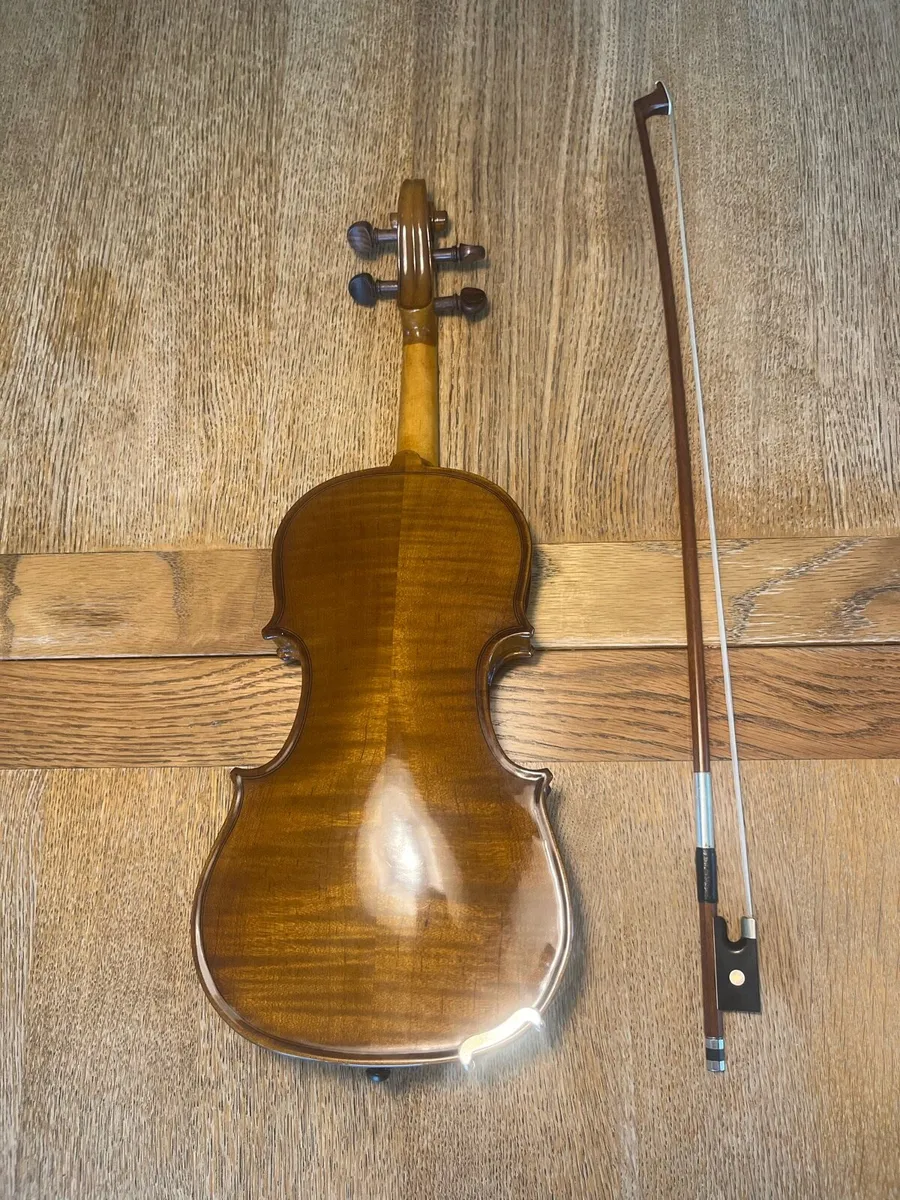 Stentor Student 1/4 Size Violin / Fiddle - Image 2