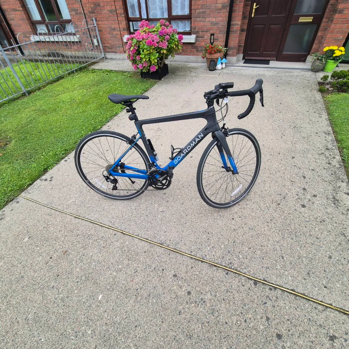 (FULL KIT) Boardman SLR 8.9 105 Mens Road Bike - Image 1