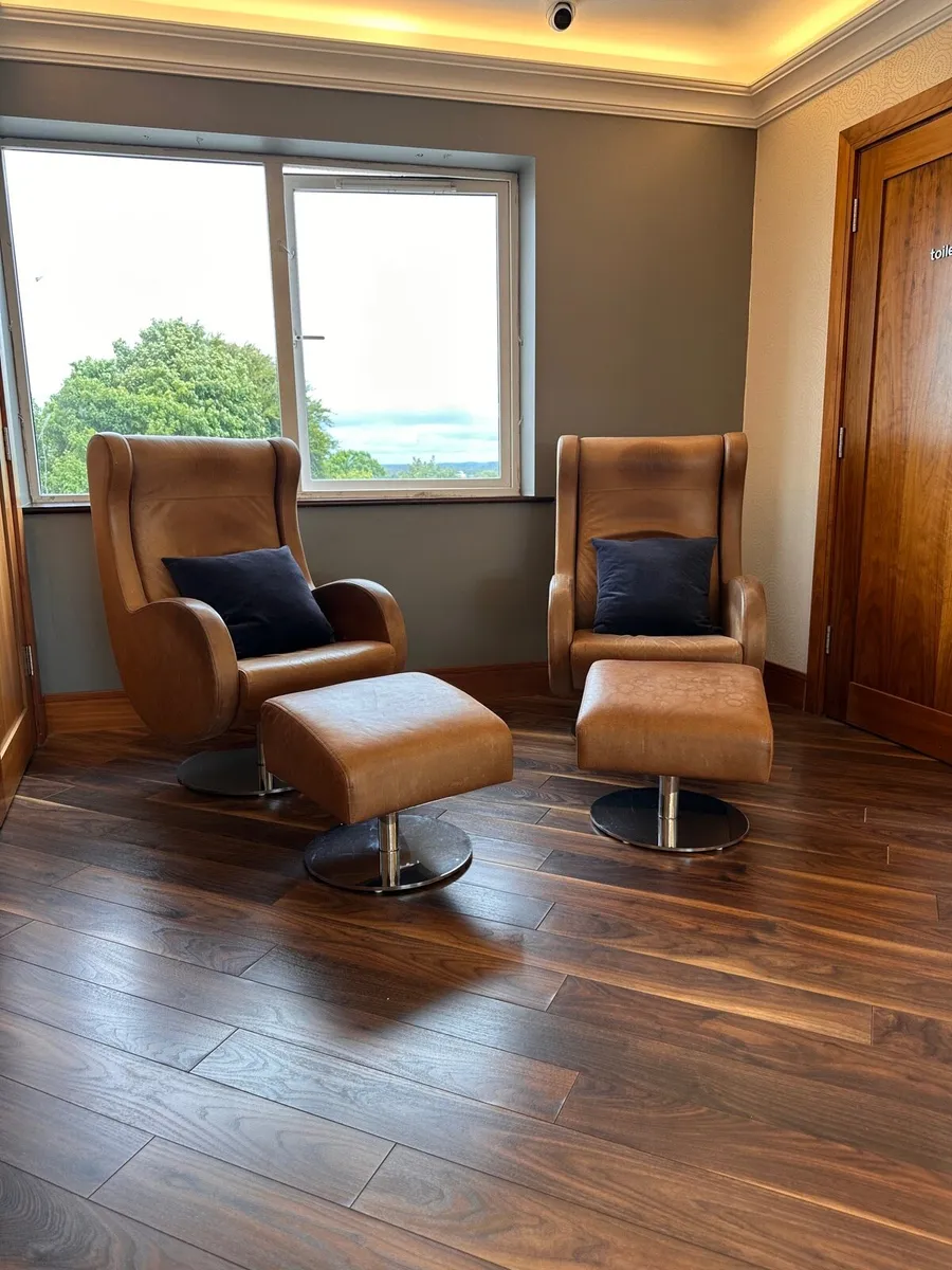 4 chairs, 3 matching footstools, 2 Loungers. - Image 1