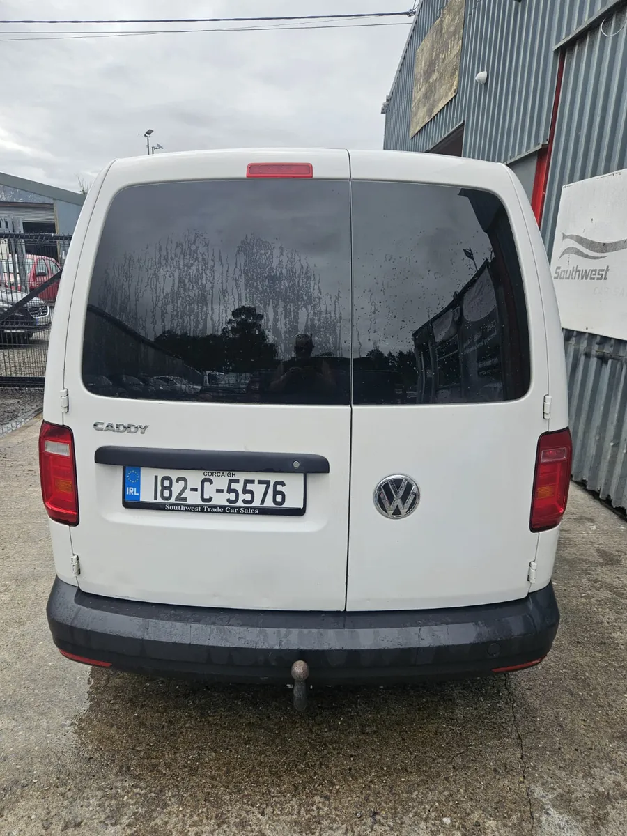 2018 Volkswagen Caddy - Image 4