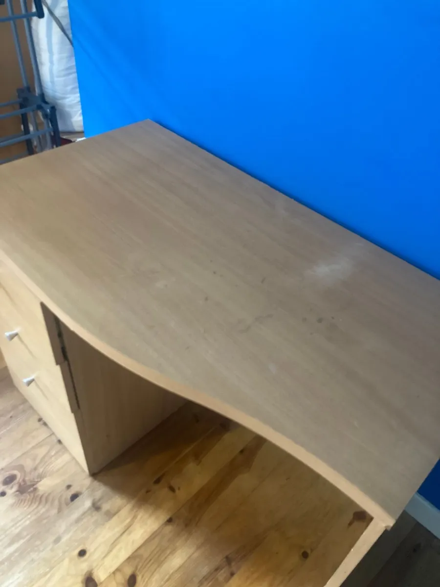 SALE: Strong Wooden Desk with 3 drawers - Image 2