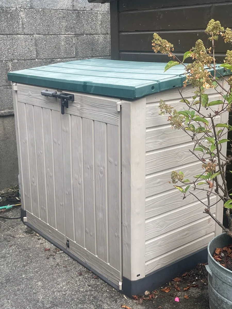 Keeter StoreItOut Max 1200l wheelie bin/garden sto
