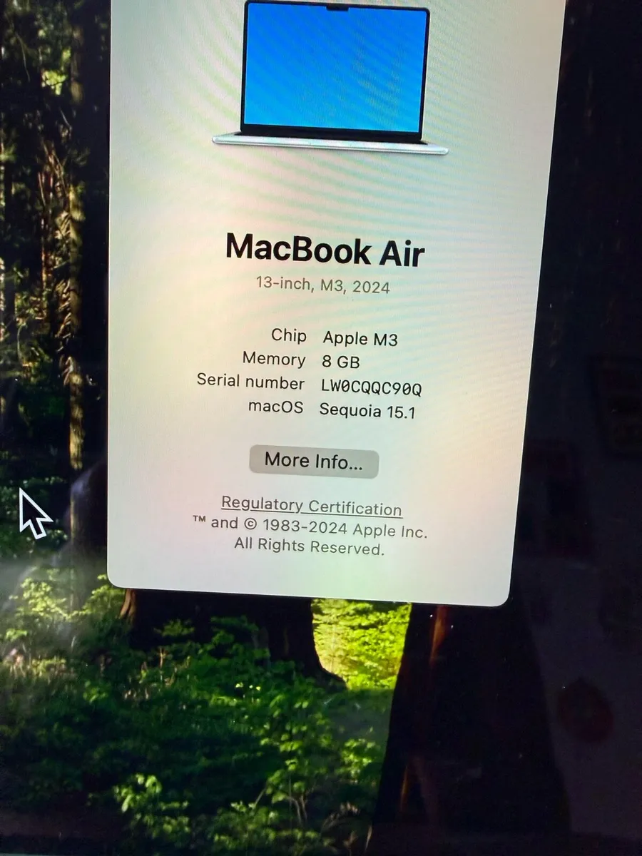 Apple MacBook Air - Image 3