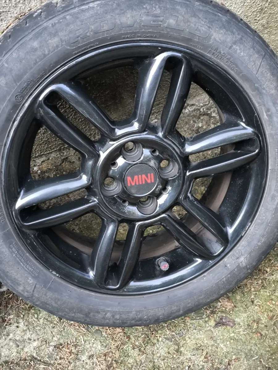 Original Mini 4 Stud Alloy wheels - Image 3