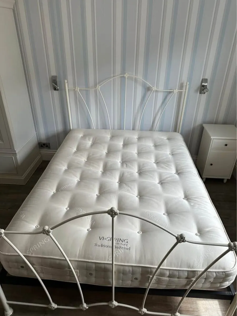 Original Bed Company Bed Set - Image 2