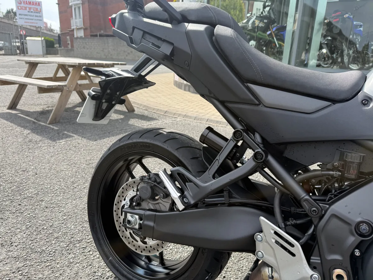 2026 Yamaha Tracer 9 GT Y AMT - Image 4