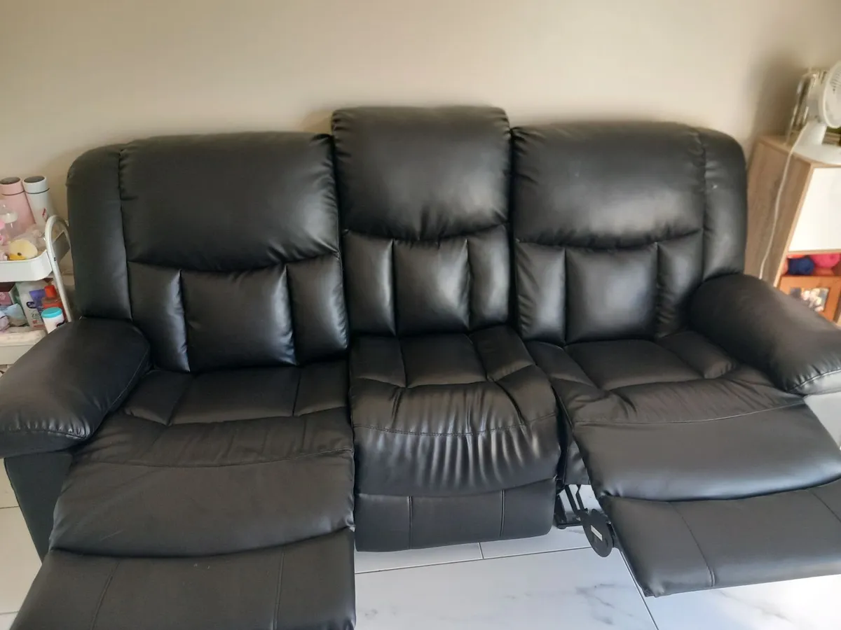Leather sofa - Image 4