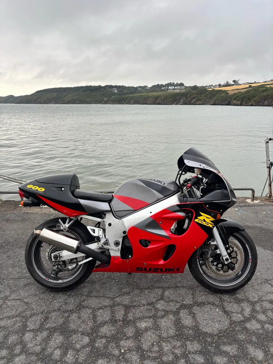 Suzuki gsxr SRAD 600 - Image 3