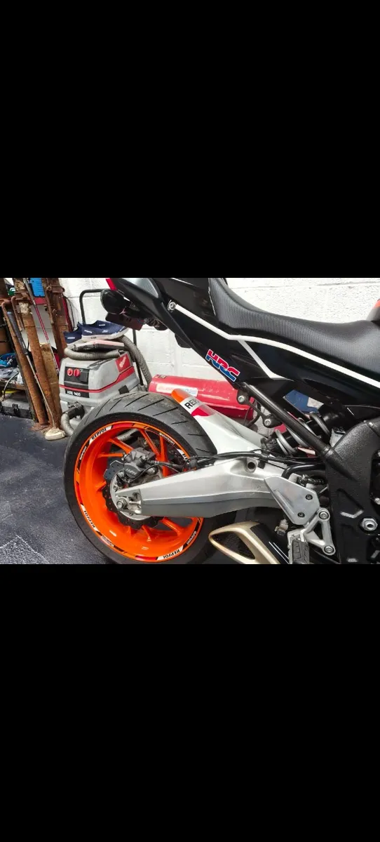 Honda cbr 650f - Image 3