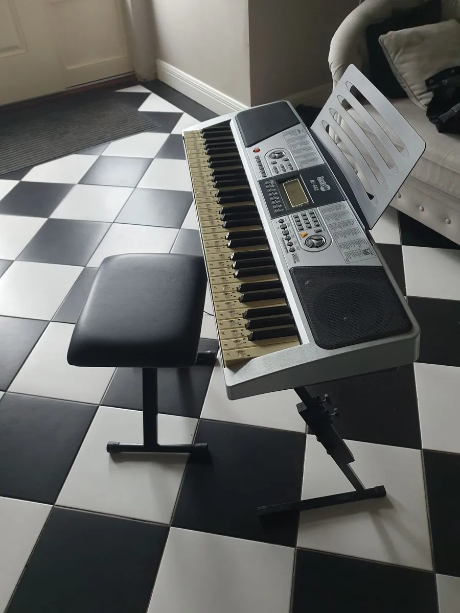 Beginners Keyboard - Image 2