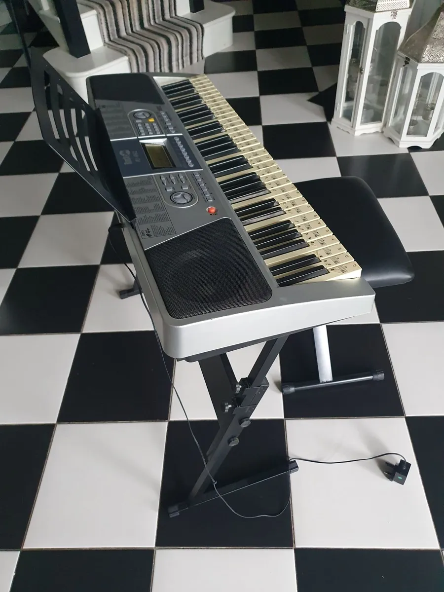 Beginners Keyboard - Image 3