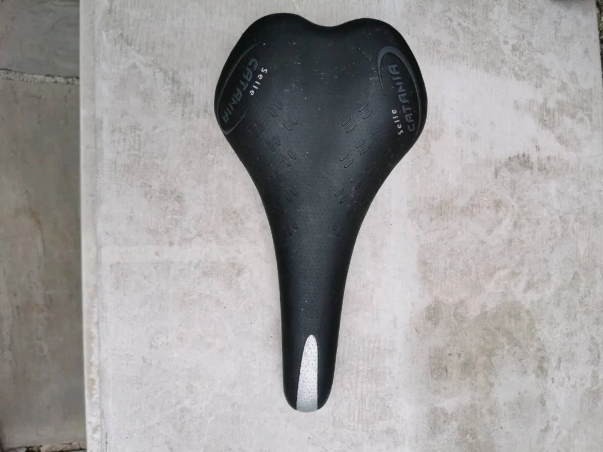 Bike saddle - Image 1