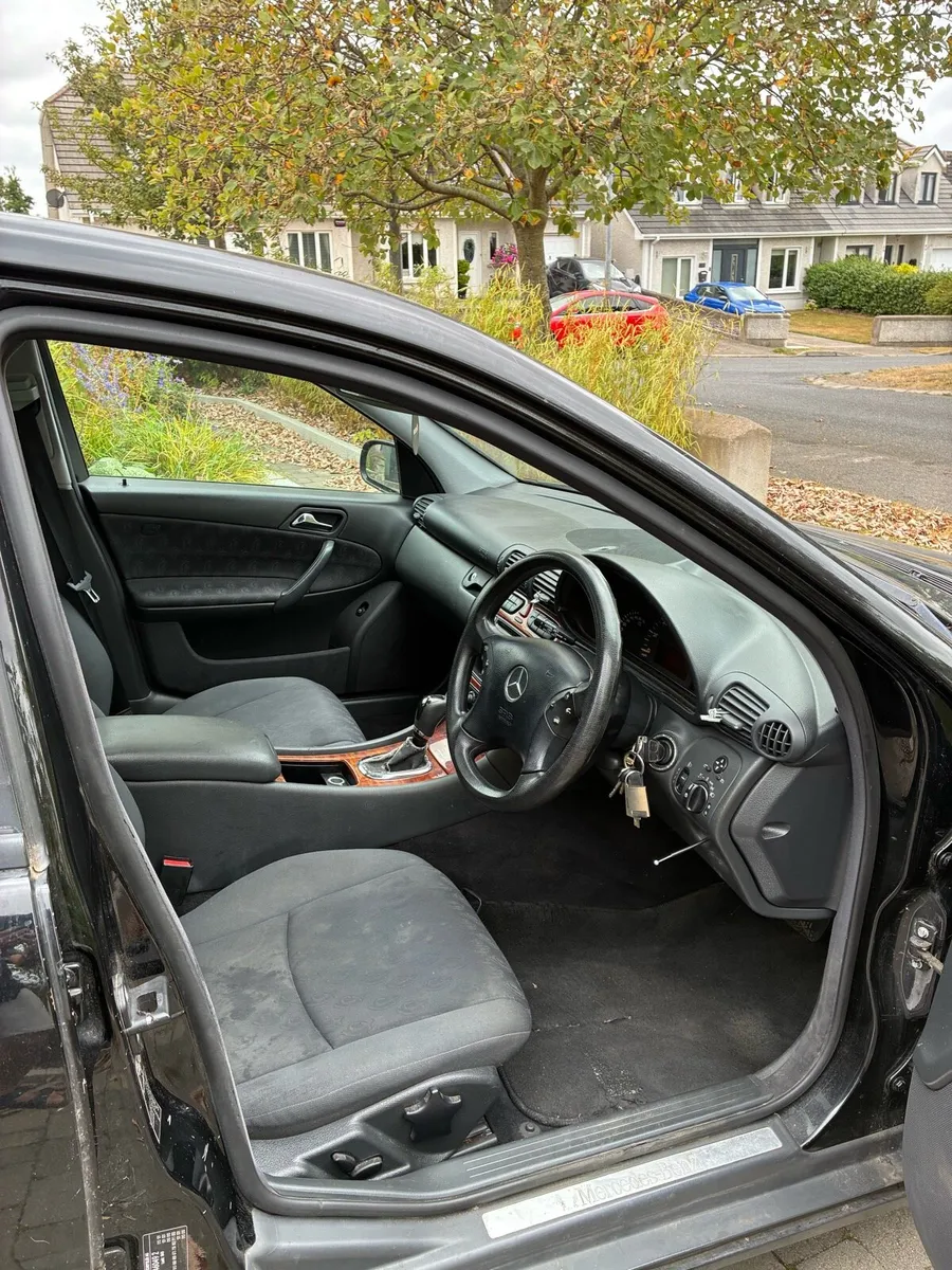 Mercedes C180 - Image 3
