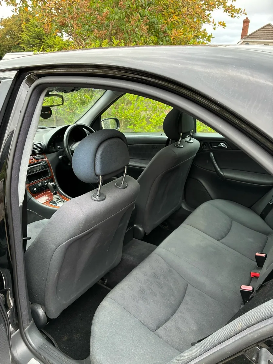 Mercedes C180 - Image 4