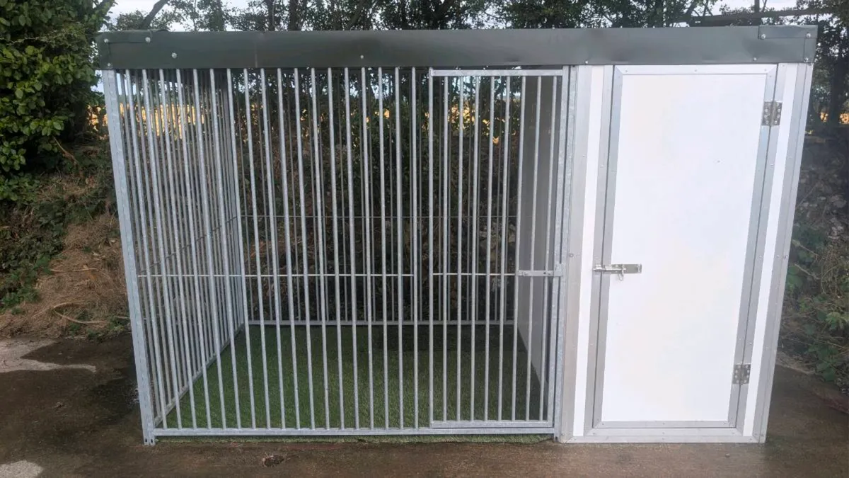 Thermal deluxe insulated kennel - Image 1