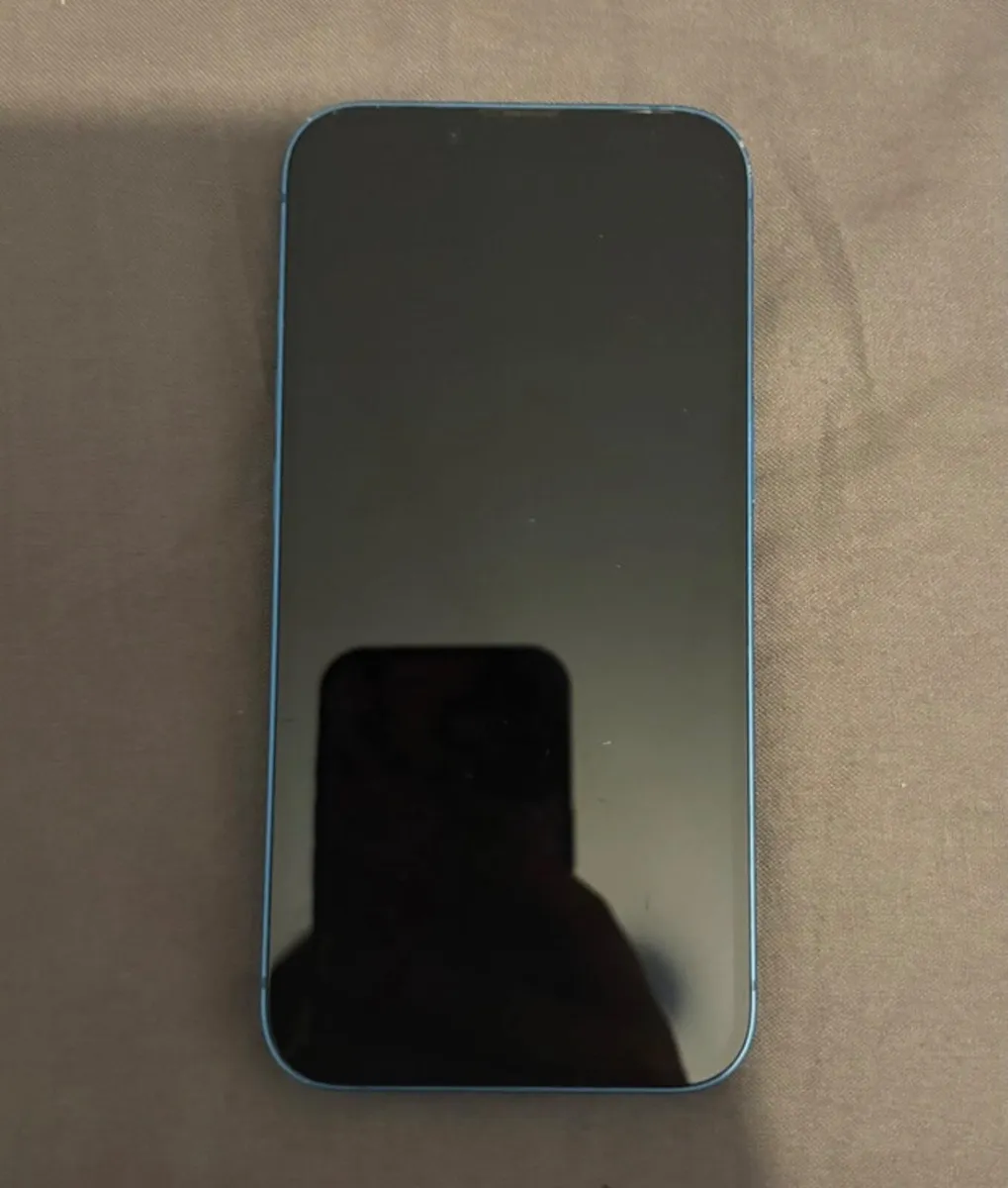 iPhone 13 unlocked - Image 2