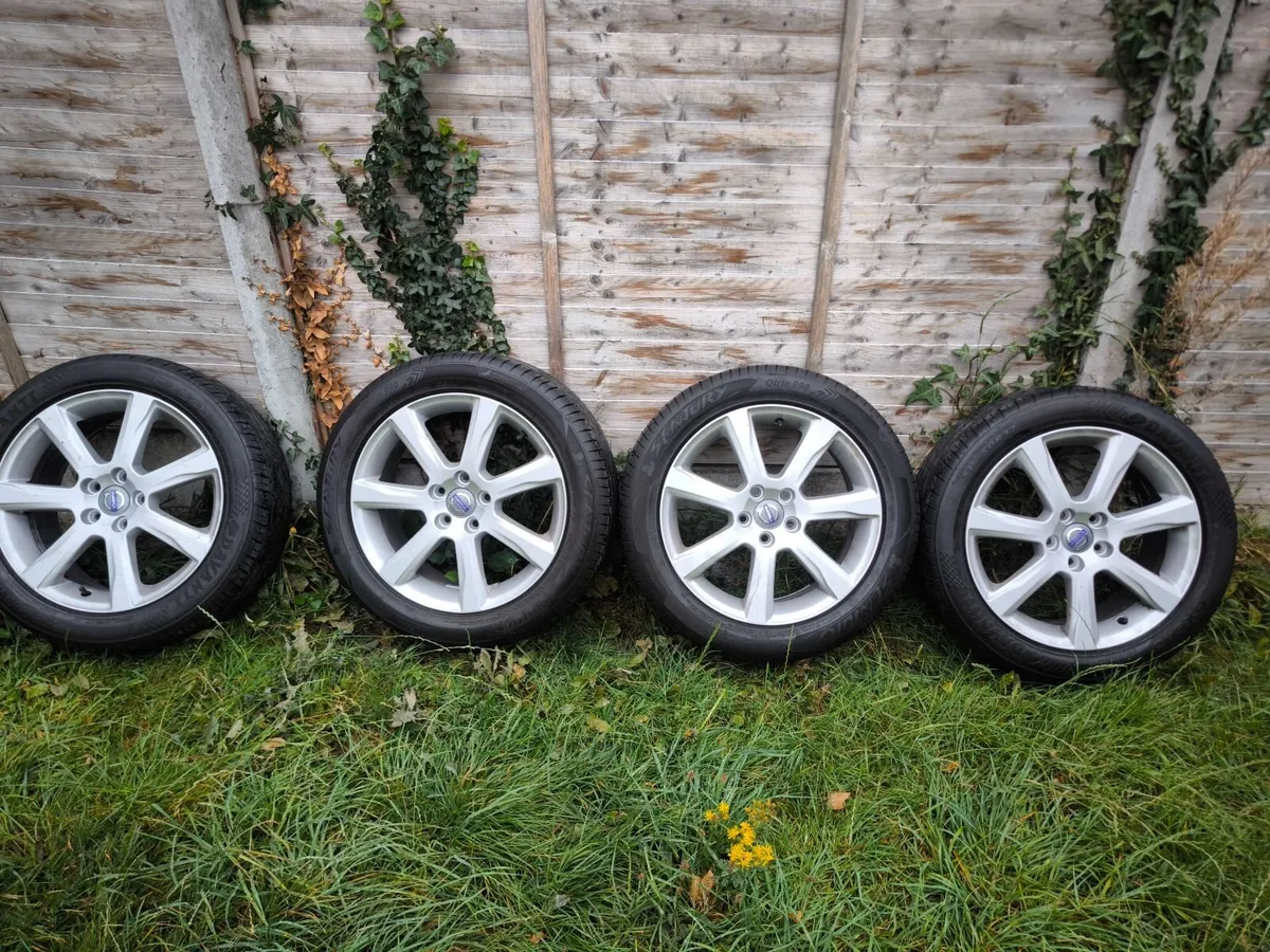 VOLVO S40 S60 ALLOYS  wheels 215/50/17 TYRES NEW! - Image 1