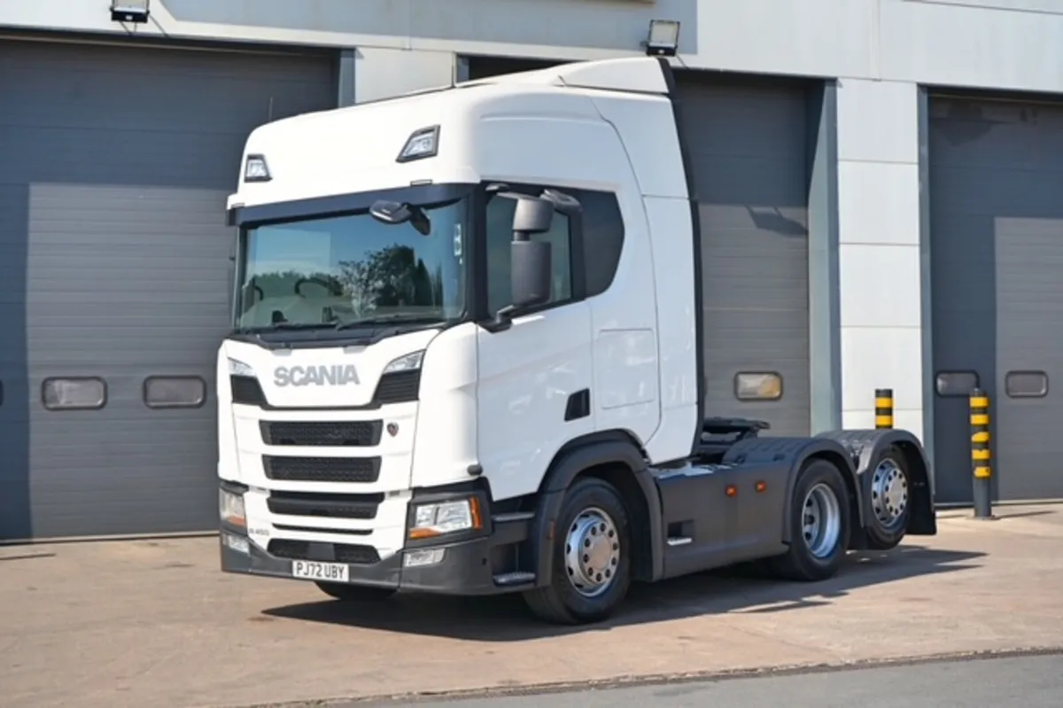 2023 SCANIA R450 6X2 WITH REAR LIFT AXLE - Image 3