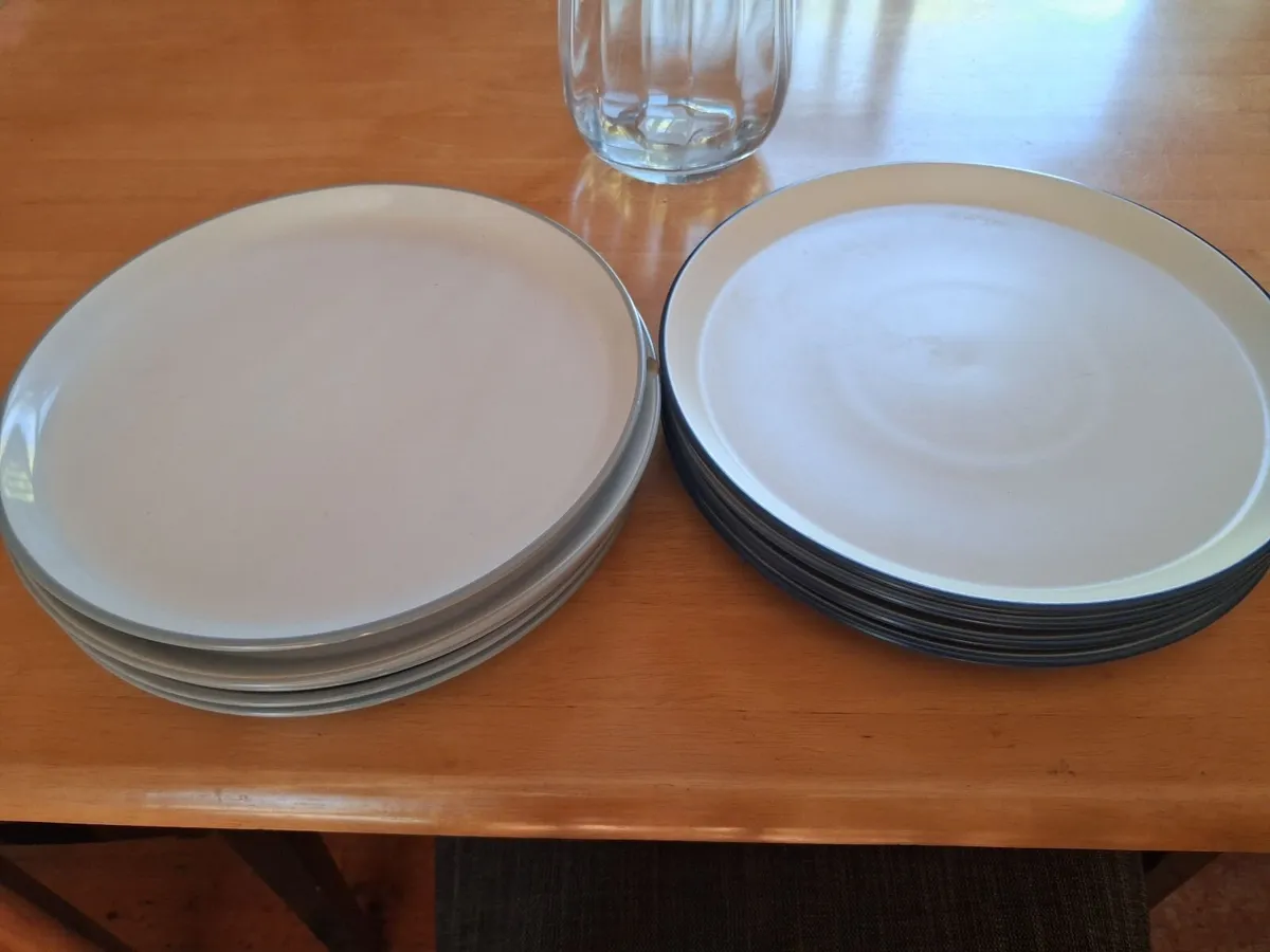 FREE large dinner plates - Image 2