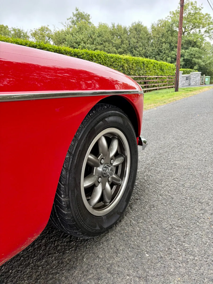 MGB Roadster (Original chrome bumper) - Image 3