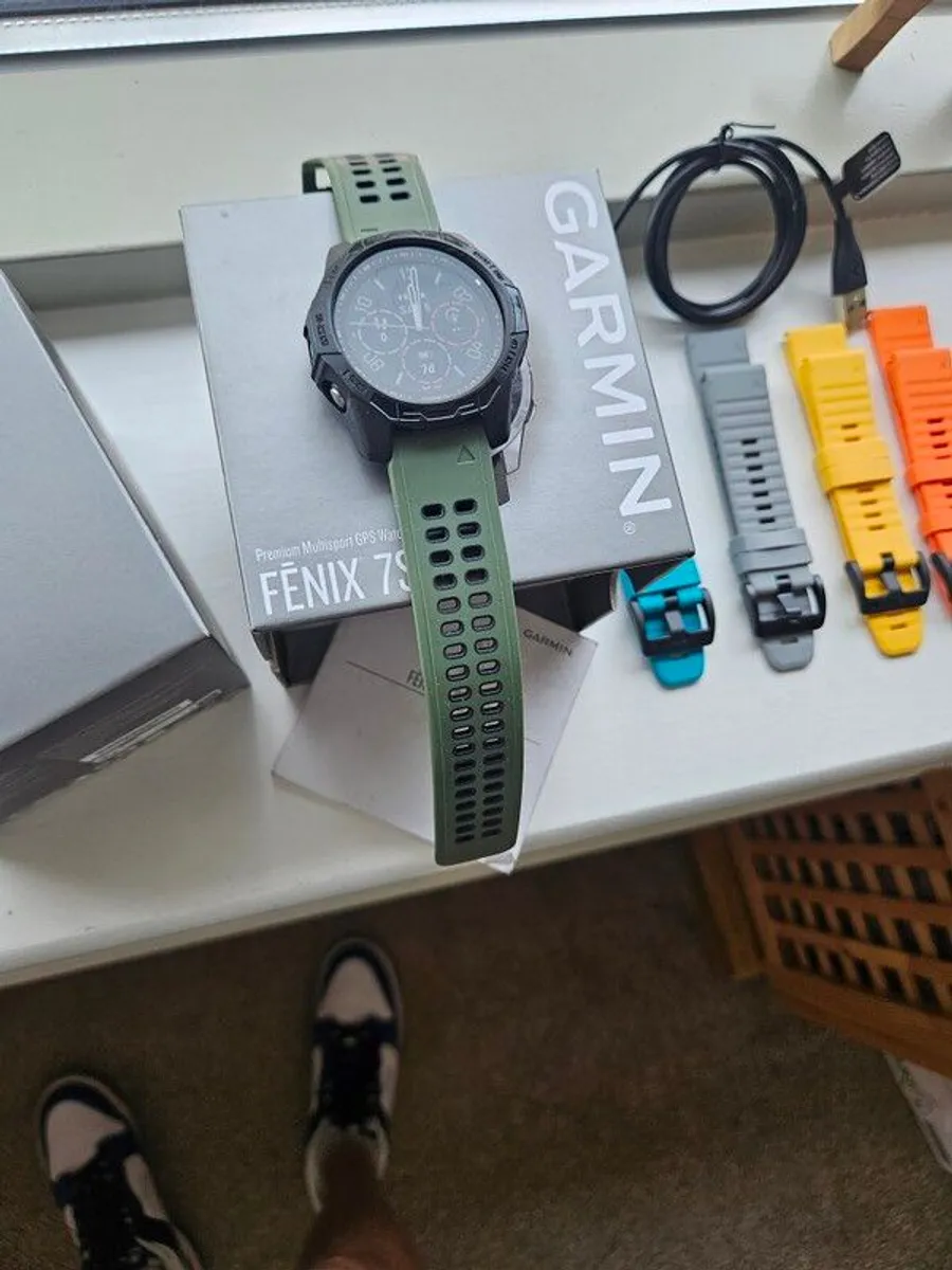 Price drop  Garmin Fenix 7s with AMOLED Touchscreen and Warranty - Image 1