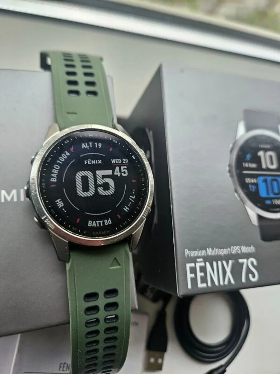 Price drop  Garmin Fenix 7s with AMOLED Touchscreen and Warranty - Image 2