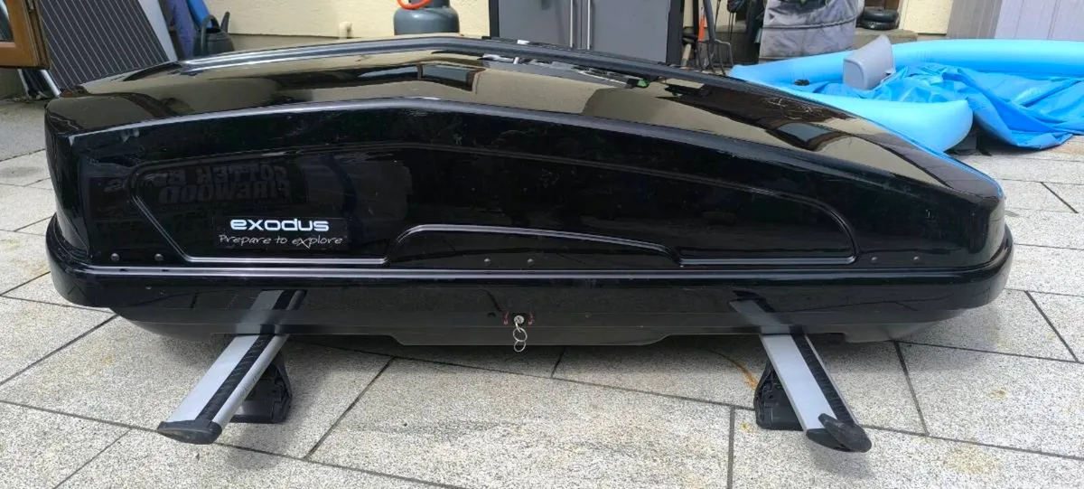 Roof box - Image 3